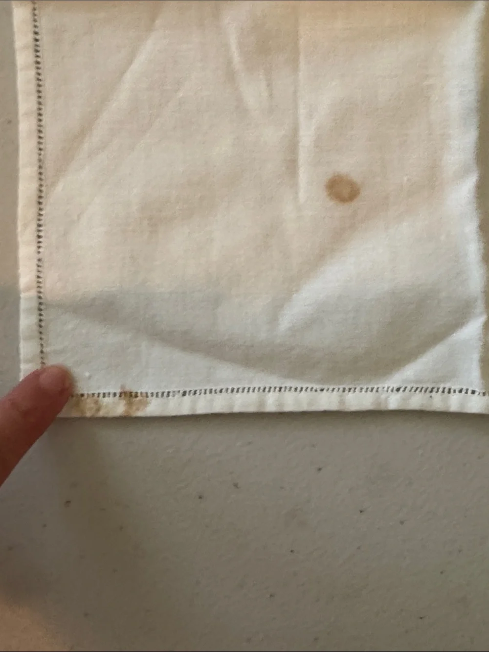 Embroidered  vintage White Linen Cocktail Napkins - Set of 4